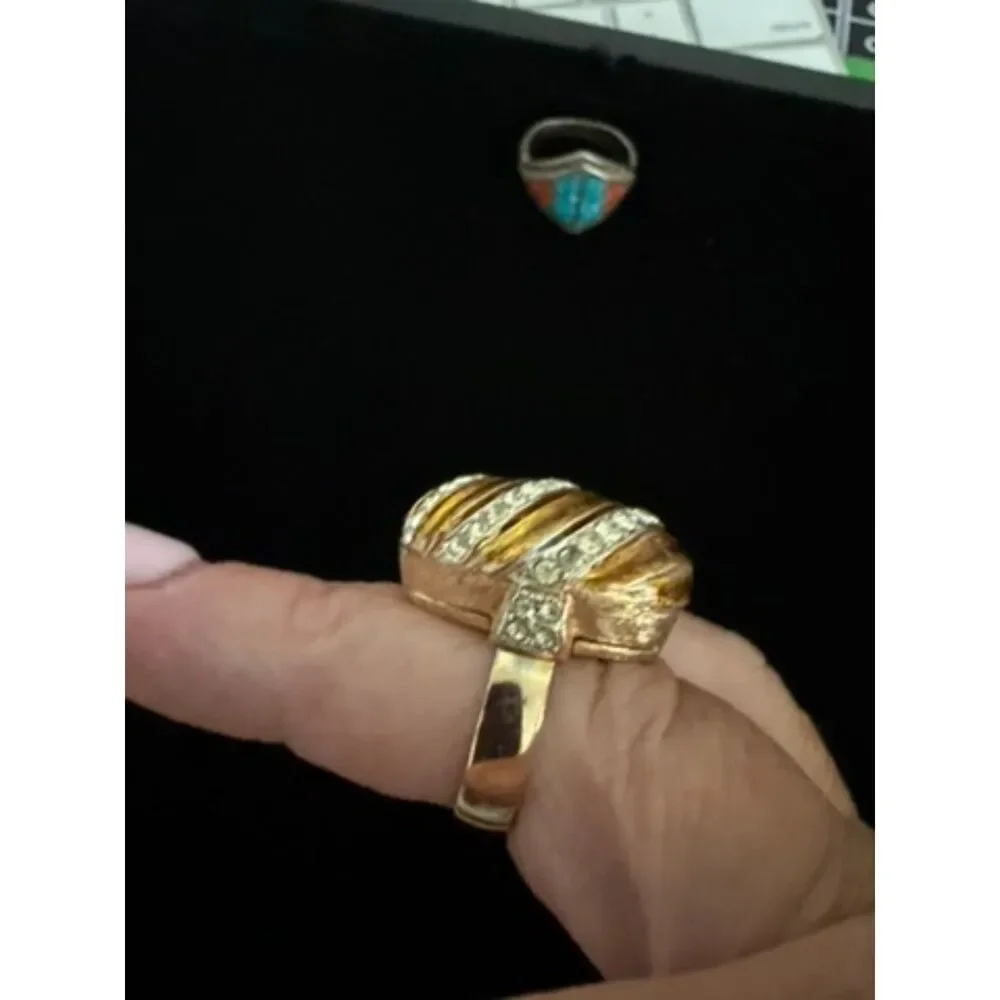 unknown vintage gold
